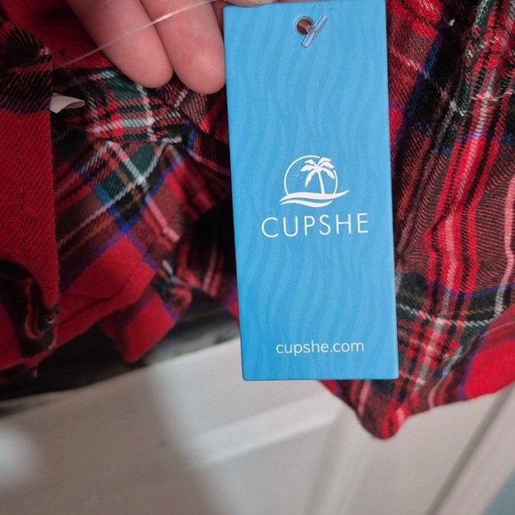 Cupshe Christmas Skirt - Picture 3 of 4